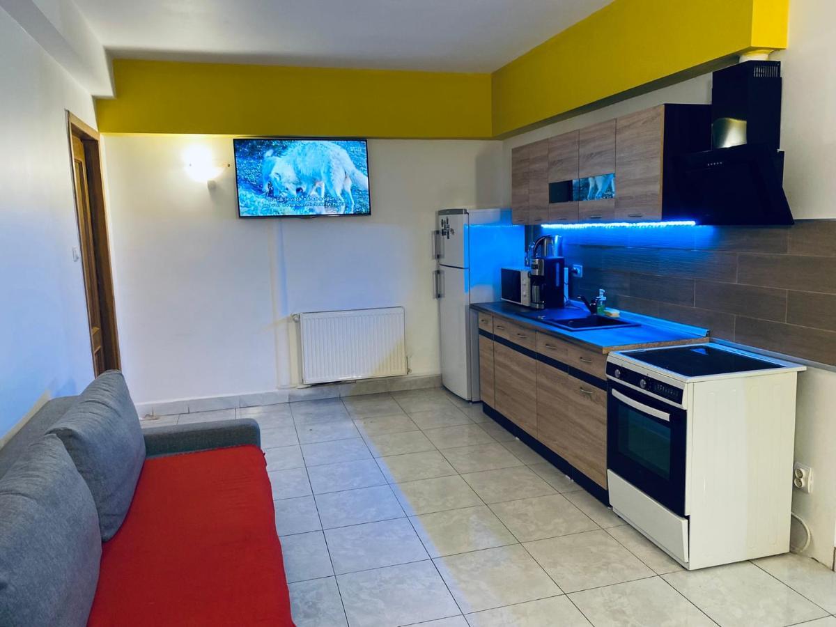 The Lincoln Suites - Central Shabbat Friendly Apartments Bukarest Exteriör bild