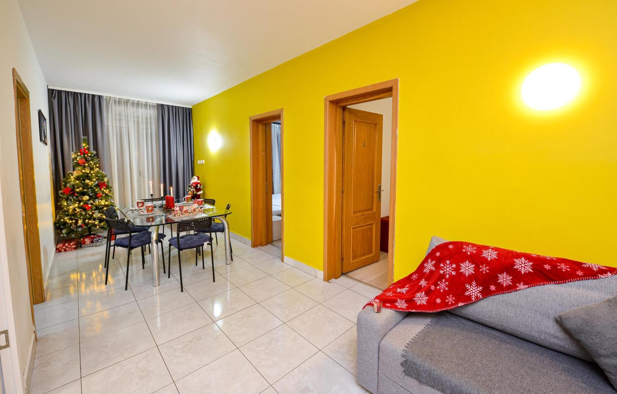 The Lincoln Suites - Central Shabbat Friendly Apartments Bukarest Exteriör bild