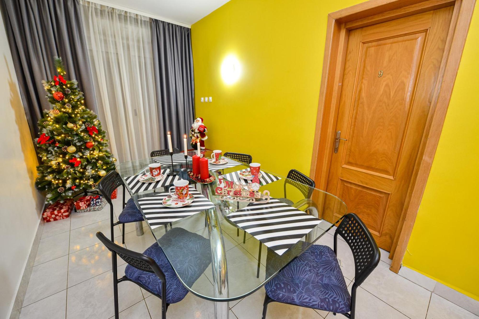 The Lincoln Suites - Central Shabbat Friendly Apartments Bukarest Exteriör bild