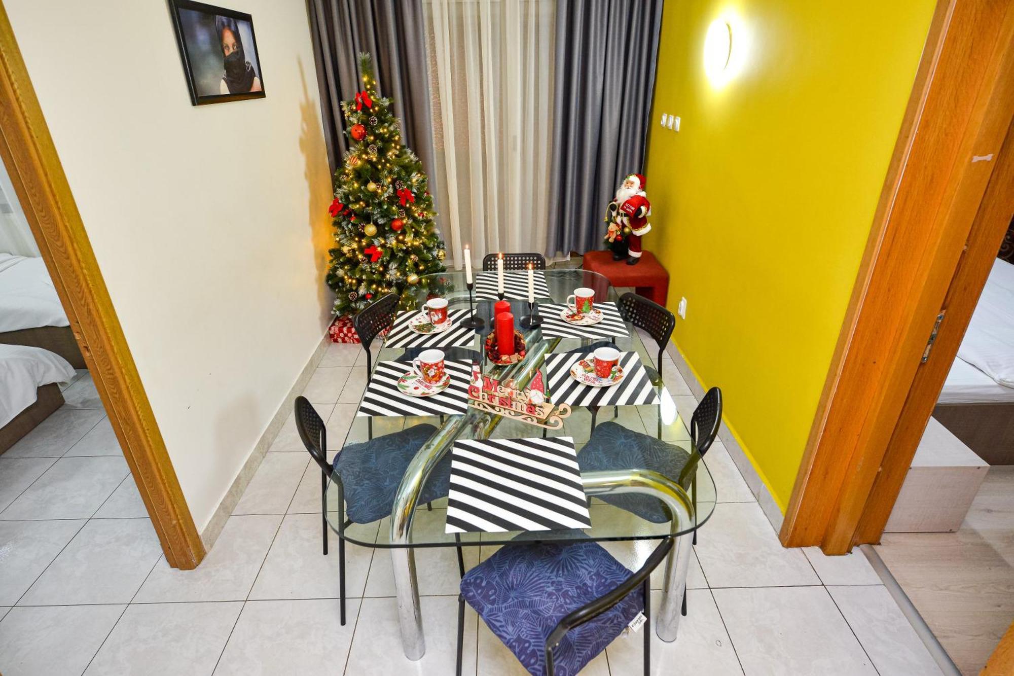 The Lincoln Suites - Central Shabbat Friendly Apartments Bukarest Exteriör bild