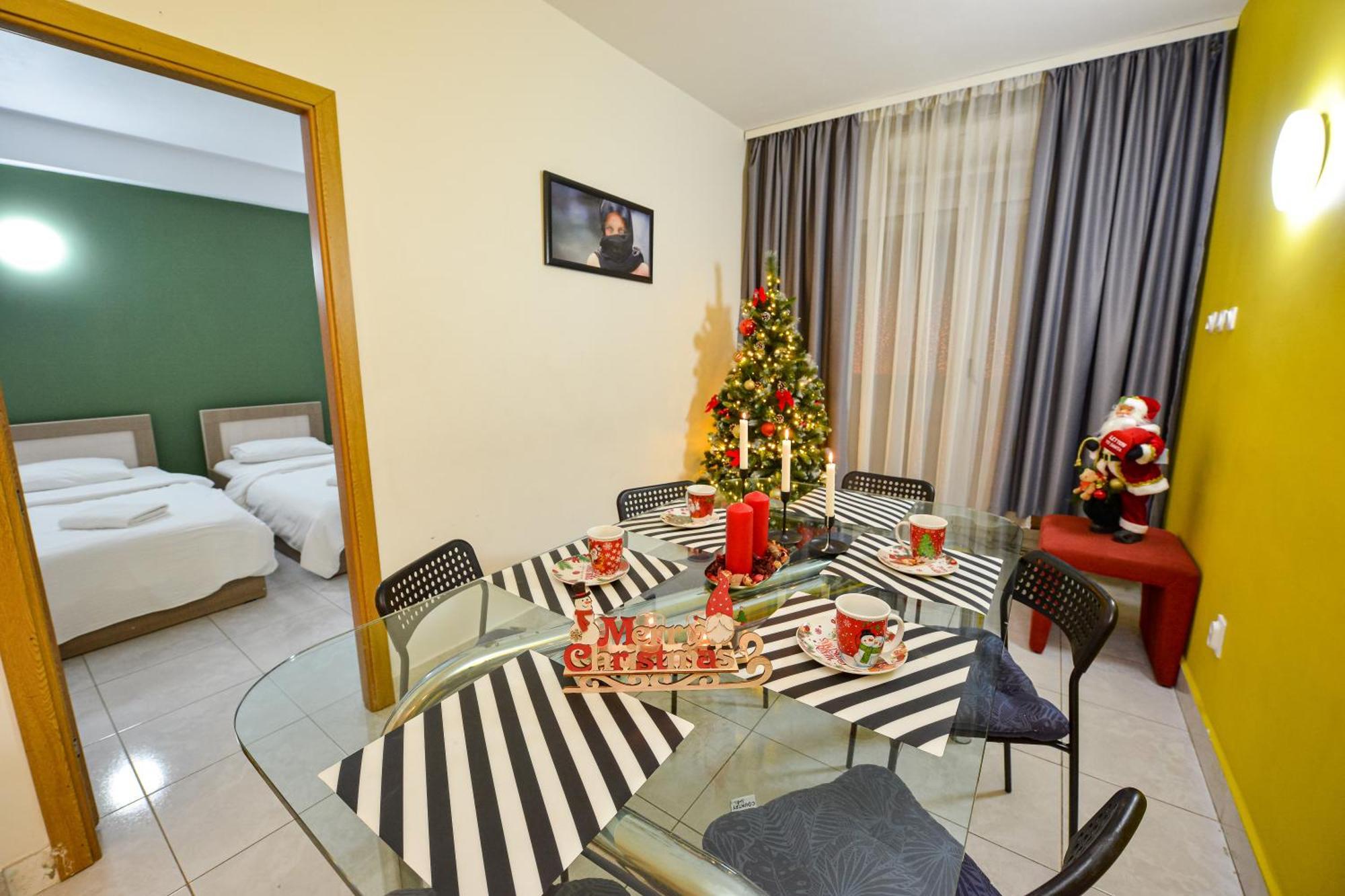 The Lincoln Suites - Central Shabbat Friendly Apartments Bukarest Exteriör bild