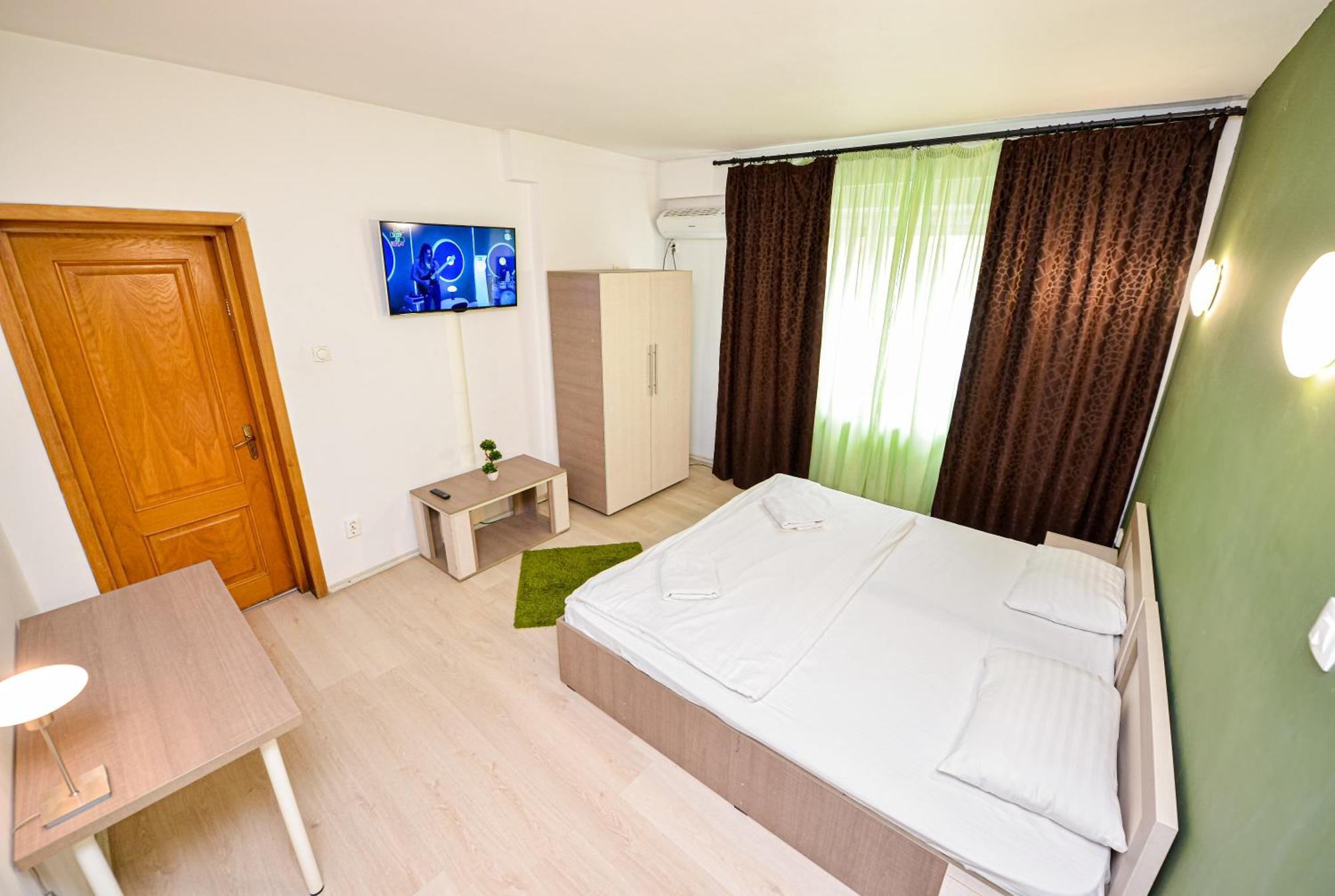 The Lincoln Suites - Central Shabbat Friendly Apartments Bukarest Exteriör bild