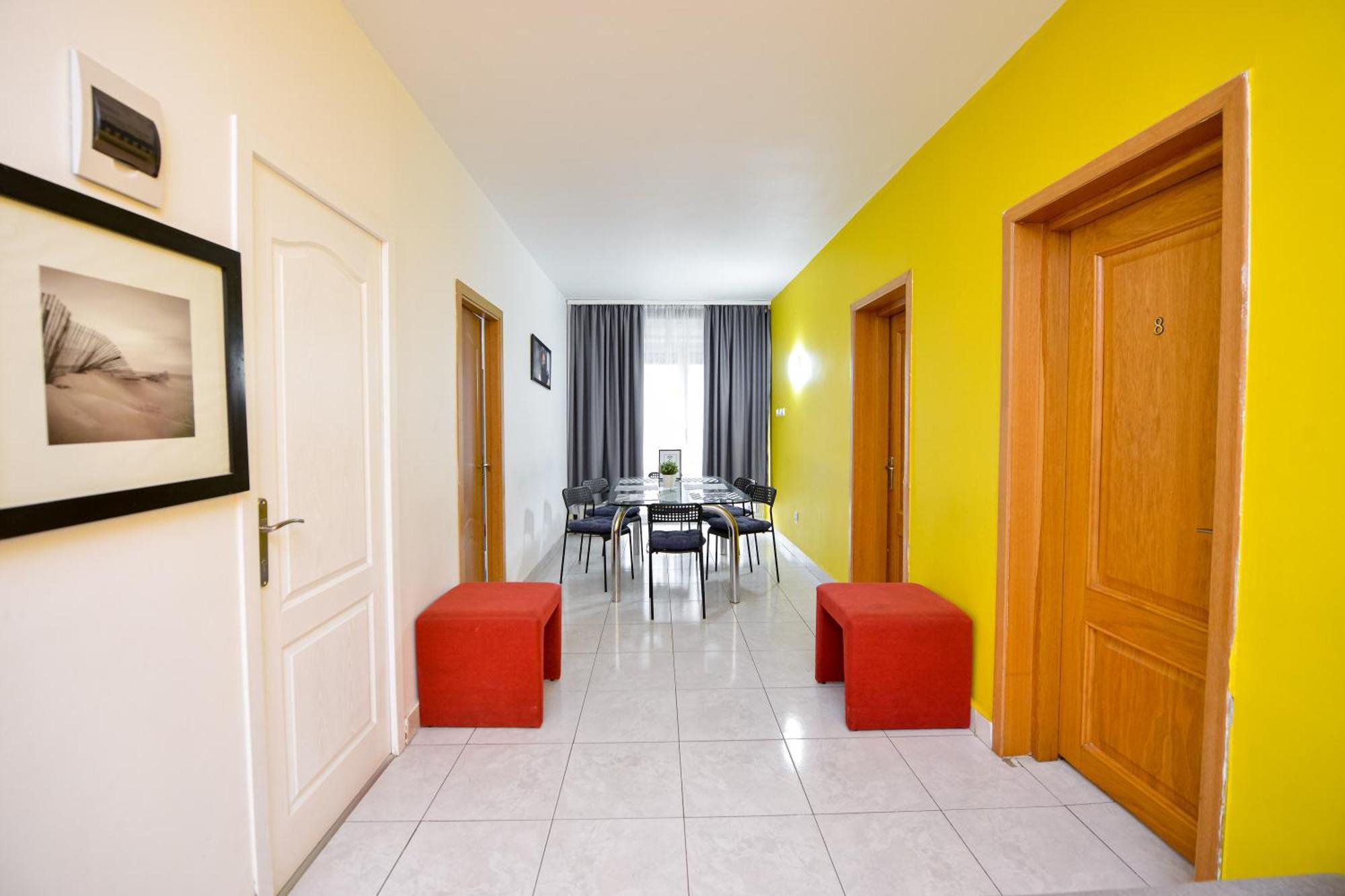 The Lincoln Suites - Central Shabbat Friendly Apartments Bukarest Exteriör bild