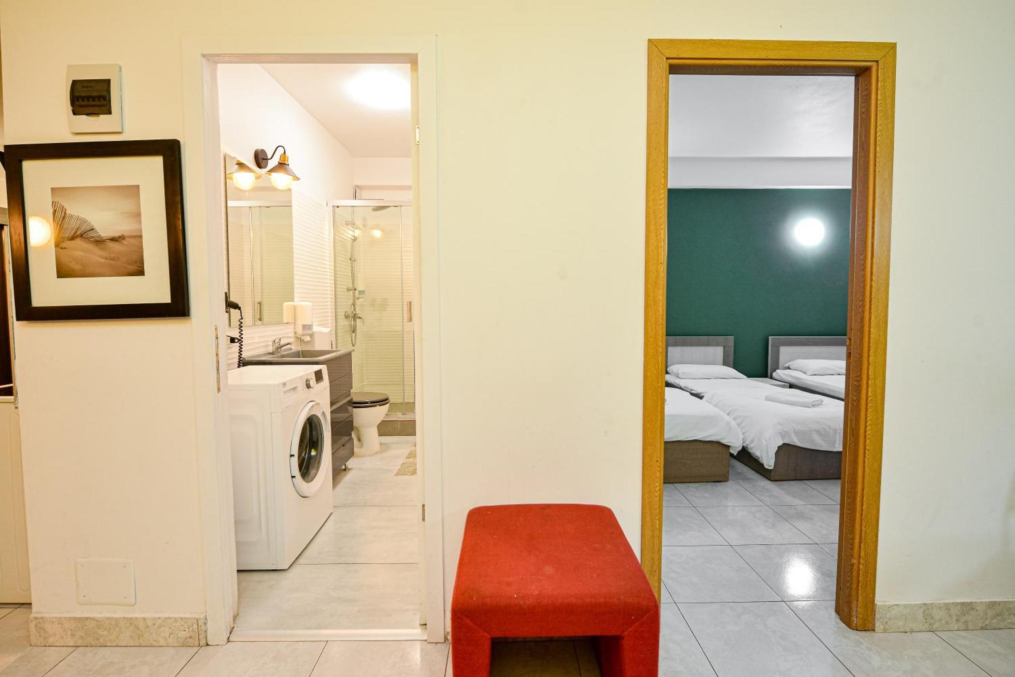 The Lincoln Suites - Central Shabbat Friendly Apartments Bukarest Exteriör bild