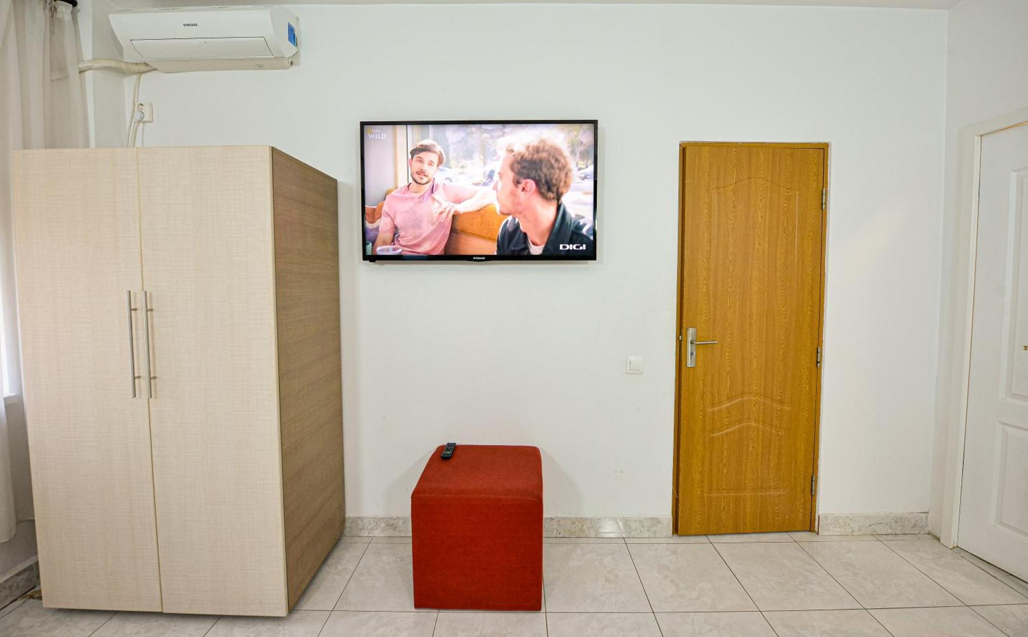The Lincoln Suites - Central Shabbat Friendly Apartments Bukarest Exteriör bild